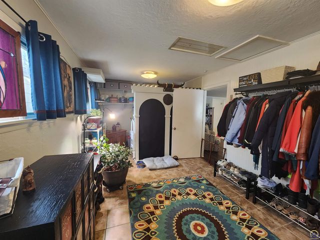 7 Lakeshore DR, Emporia, KS 66801