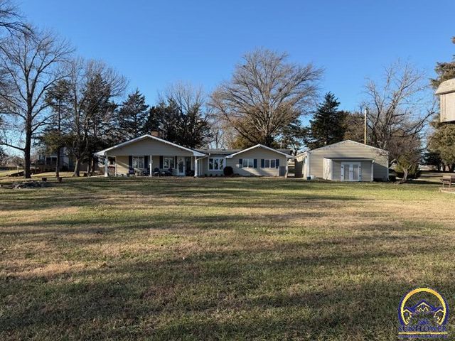 7 Lakeshore DR, Emporia, KS 66801
