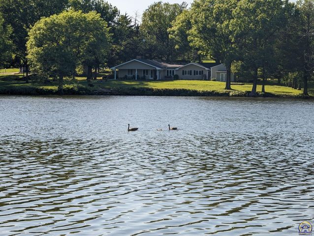7 Lakeshore DR, Emporia, KS 66801