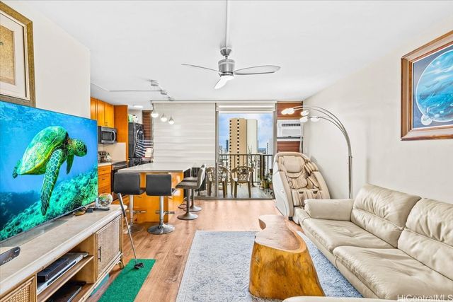 1630 Liholiho Street 1608, Honolulu, HI 96822