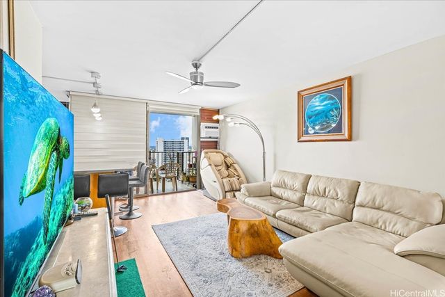 1630 Liholiho Street 1608, Honolulu, HI 96822