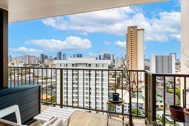 1630 Liholiho Street 1608, Honolulu, HI 96822