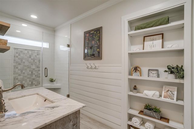 4216 Curzon Avenue, Fort Worth, TX 76107