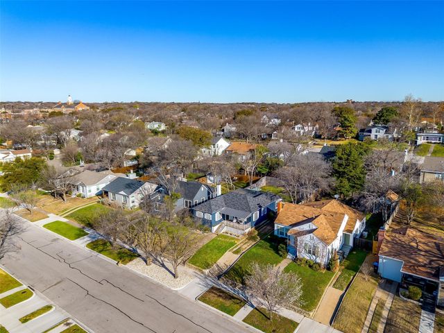 4216 Curzon Avenue, Fort Worth, TX 76107