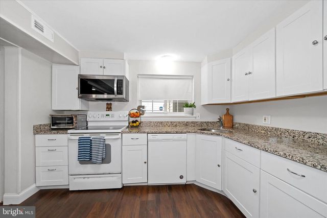 20 RAMBLETON DR, New Castle, DE 19720