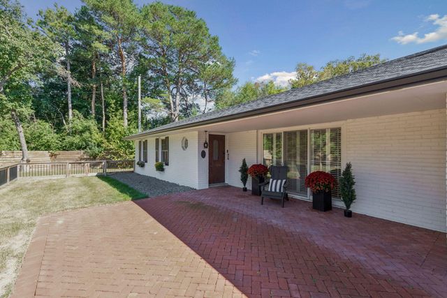 111 Chevy Chase Drive, Wayzata, MN 55391