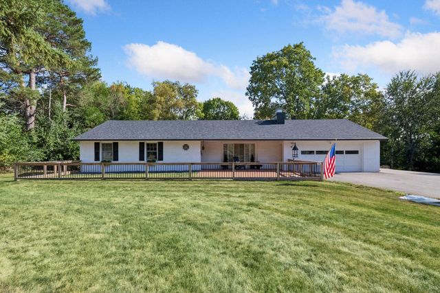 111 Chevy Chase Drive, Wayzata, MN 55391