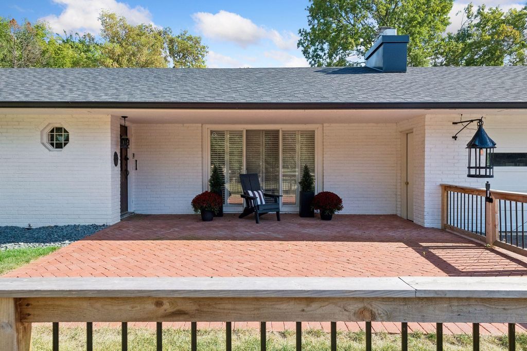 111 Chevy Chase Drive, Wayzata, MN 55391 — photo 5