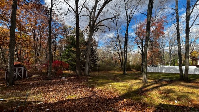 445 Lincoln Drive, Cheshire, CT 06410