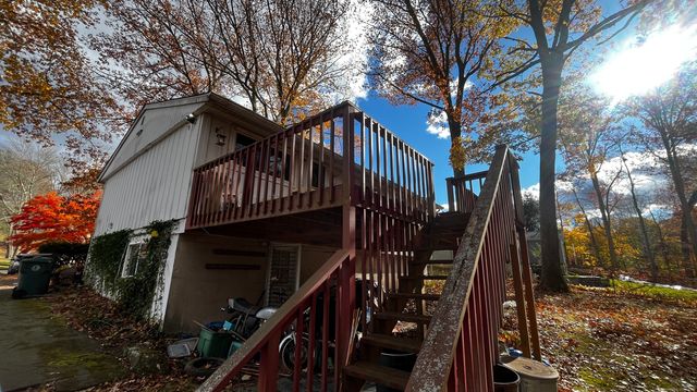 445 Lincoln Drive, Cheshire, CT 06410