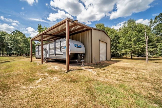 9061 Water Buck Lane, Conroe, TX 77303