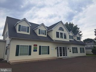 1534 W Broad St Ste 700, Quakertown, PA 18951
