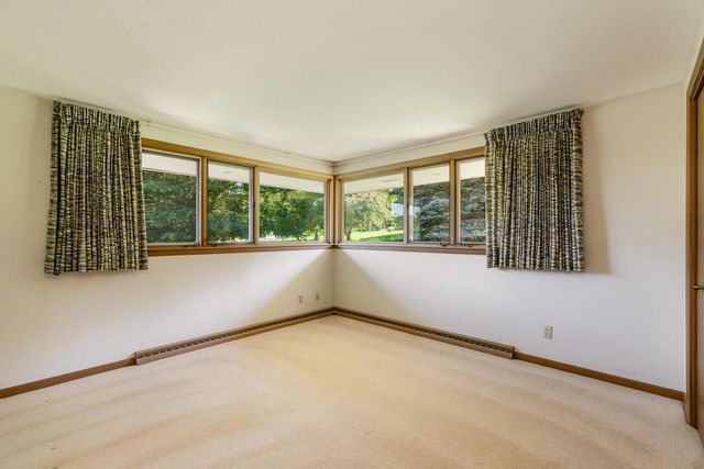6725 Brook ROAD, Franksville, WI 53126