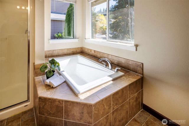19601 Rosebud Place NE, Poulsbo, WA 98370