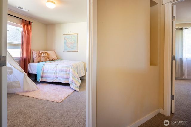 19601 Rosebud Place NE, Poulsbo, WA 98370