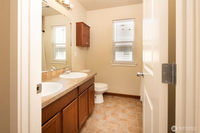 19601 Rosebud Place NE, Poulsbo, WA 98370