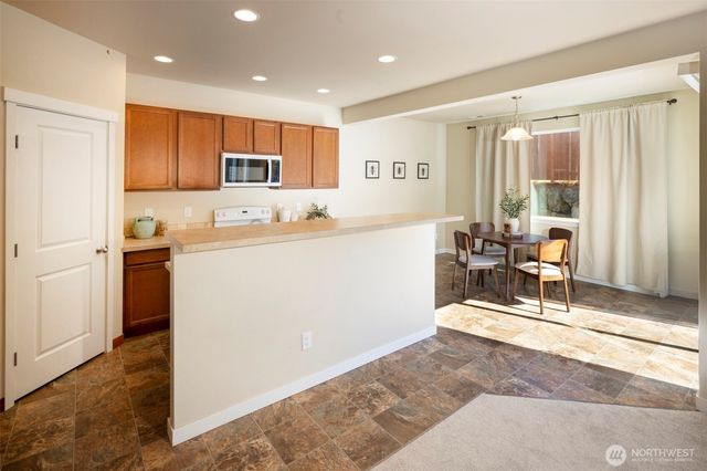 19601 Rosebud Place NE, Poulsbo, WA 98370