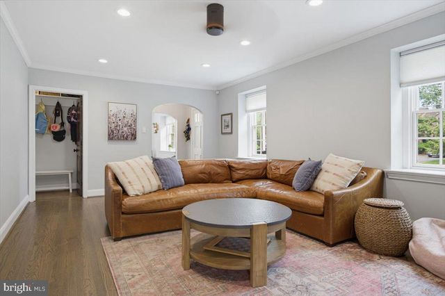 2 LONE ACRE RD, Wilmington, DE 19803