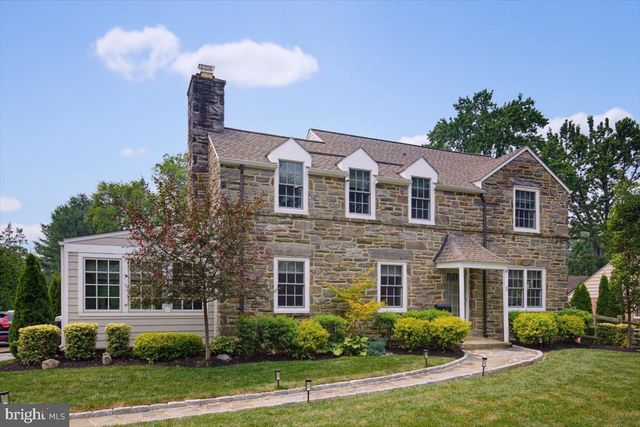 2 LONE ACRE RD, Wilmington, DE 19803