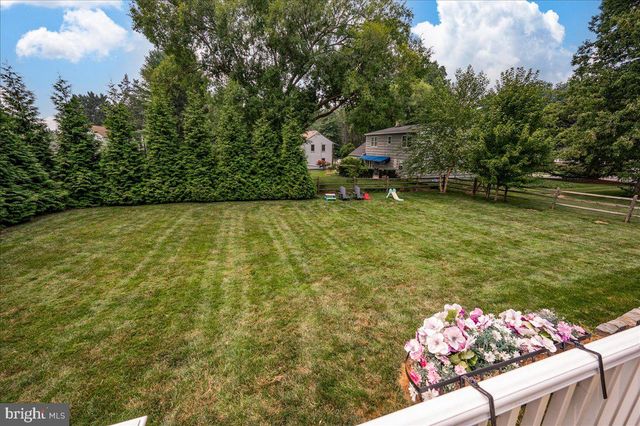 2 LONE ACRE RD, Wilmington, DE 19803