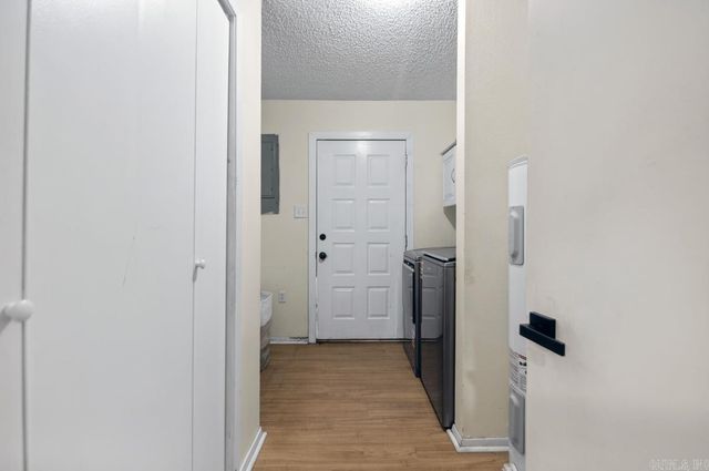 1 Whippoorwill, Sheridan, AR 72150