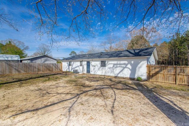 1 Whippoorwill, Sheridan, AR 72150