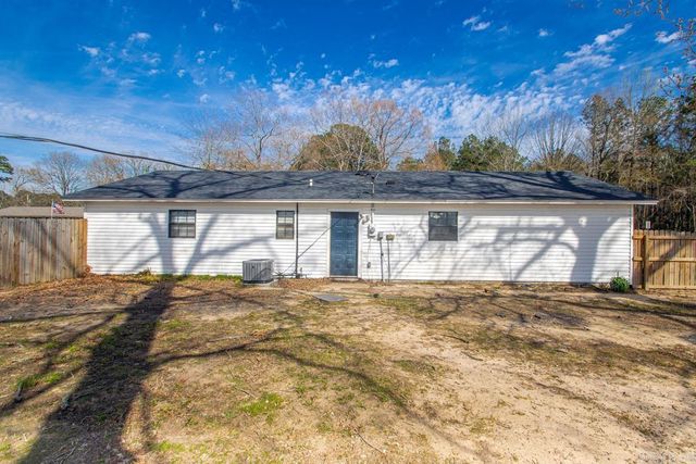1 Whippoorwill, Sheridan, AR 72150