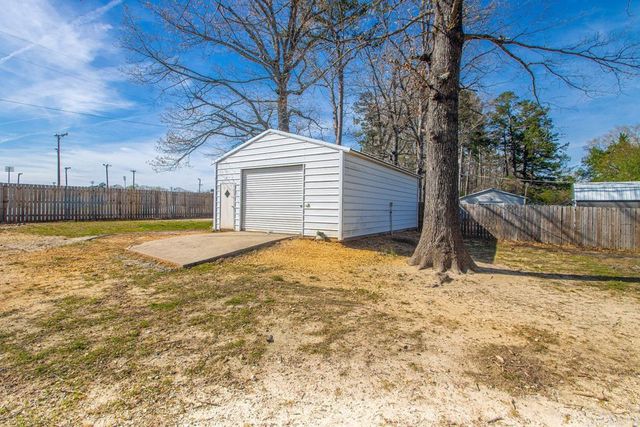 1 Whippoorwill, Sheridan, AR 72150