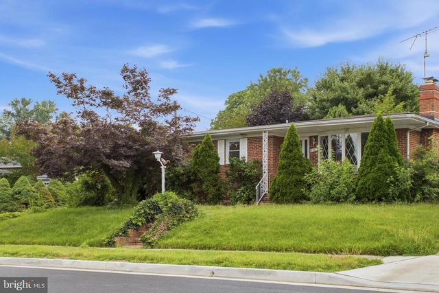 8302 BERKFIELD RD, Baltimore, MD 21237