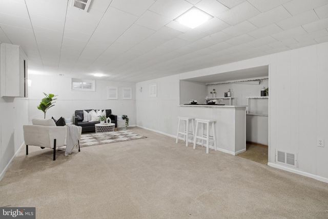 8302 BERKFIELD RD, Baltimore, MD 21237