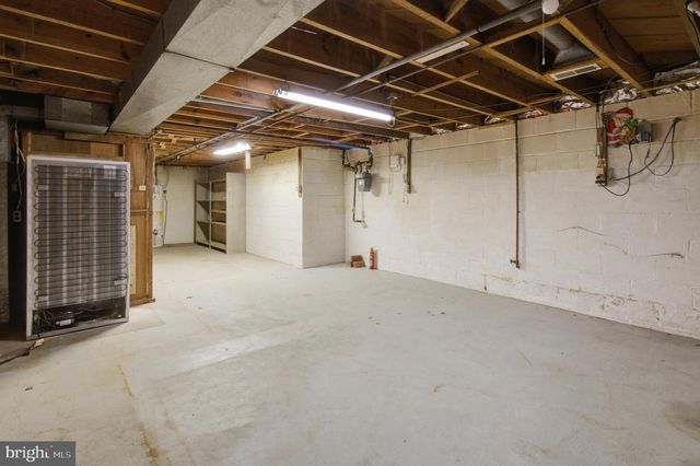 8302 BERKFIELD RD, Baltimore, MD 21237