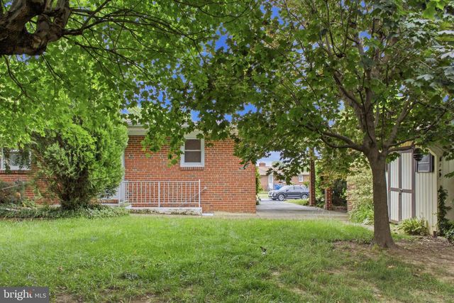 8302 BERKFIELD RD, Baltimore, MD 21237