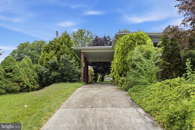 8302 BERKFIELD RD, Baltimore, MD 21237