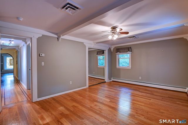 1387 New London Turnpike, Glastonbury, CT 06033