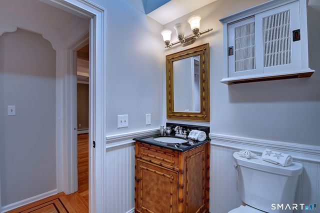 1387 New London Turnpike, Glastonbury, CT 06033