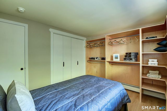 1387 New London Turnpike, Glastonbury, CT 06033