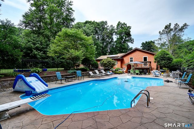 1387 New London Turnpike, Glastonbury, CT 06033