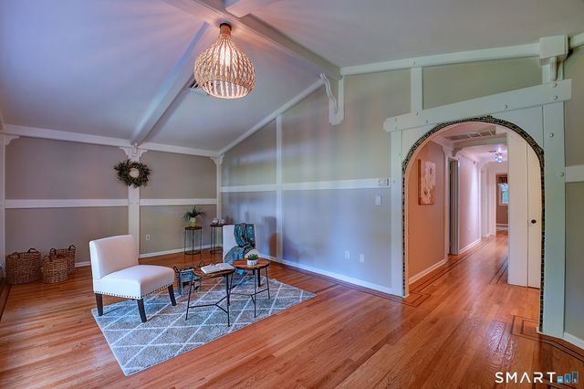 1387 New London Turnpike, Glastonbury, CT 06033