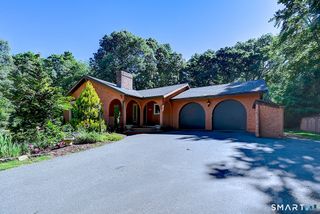 1387 New London Turnpike, Glastonbury, CT 06033