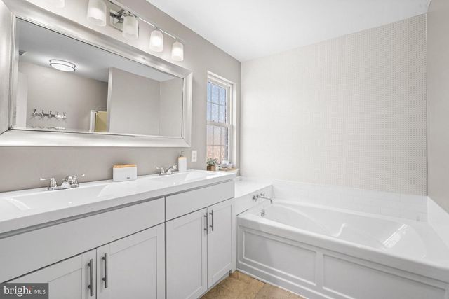 1055 OLD ZION RD, Egg Harbor Township, NJ 08234