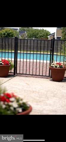 1055 OLD ZION RD, Egg Harbor Township, NJ 08234