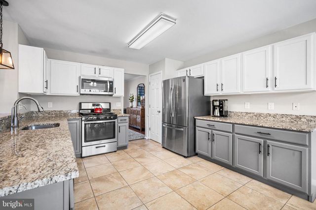 1055 OLD ZION RD, Egg Harbor Township, NJ 08234