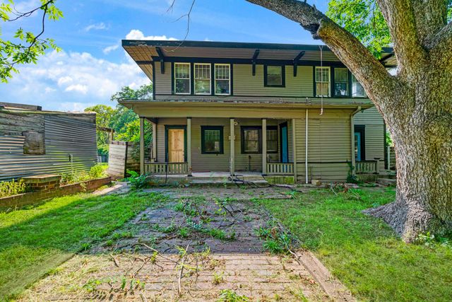 903 4th Street SW, Paris, TX 75460