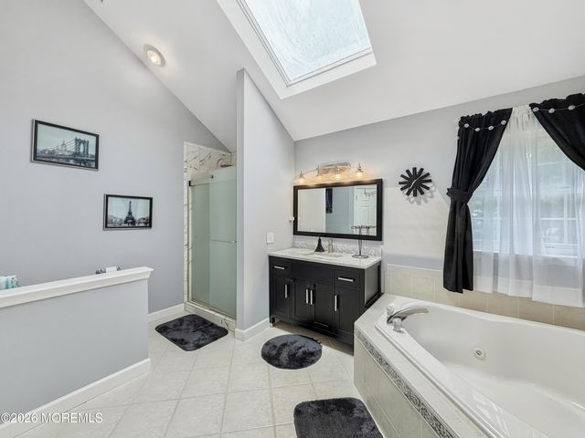 15 Cedarview Avenue, Jackson, NJ 08527