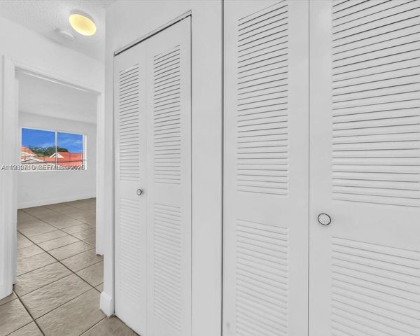 15770 SW 106th Ter 303, Miami, FL 33196