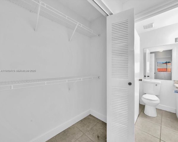 15770 SW 106th Ter 303, Miami, FL 33196