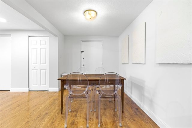 206 Rock St M7, Norwood, MA 02062