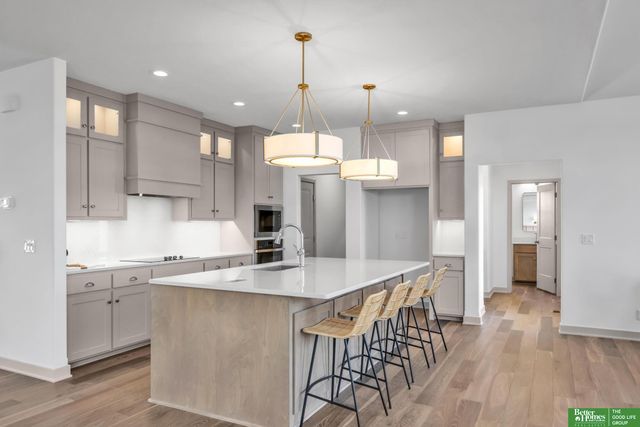 10304 S 191st Avenue, Omaha, NE 68136