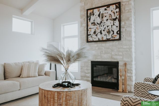 10304 S 191st Avenue, Omaha, NE 68136