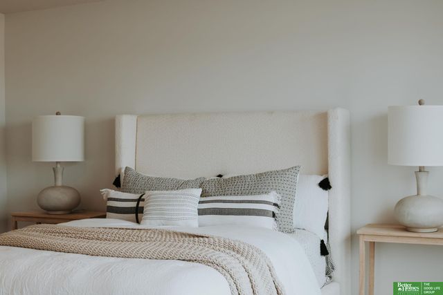 10304 S 191st Avenue, Omaha, NE 68136